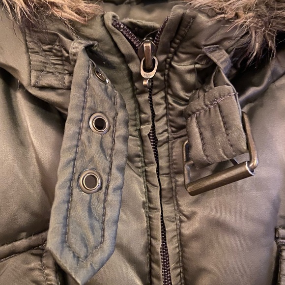 GUESS Army Green Hooded Jacket with Faux Fur Trim Size : L - Picture 7 of 9